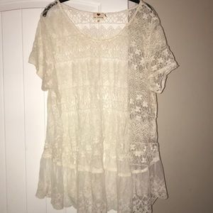 ONE CLOTHING LACY TOP!